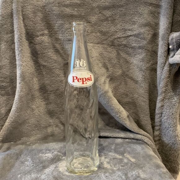 PEPSI cola 1960s antique bottle number 16 - Picture 2 of 3